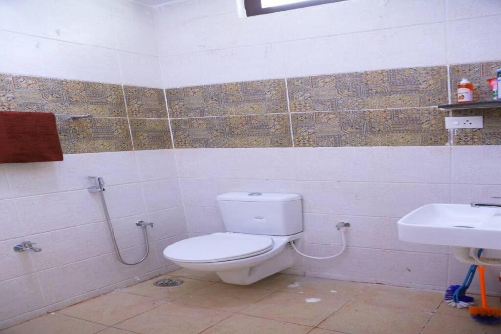 Heritage Home With 3 Bed/3 Bath With Kitchen In A Residential Neighborhood. Madurai Exterior photo