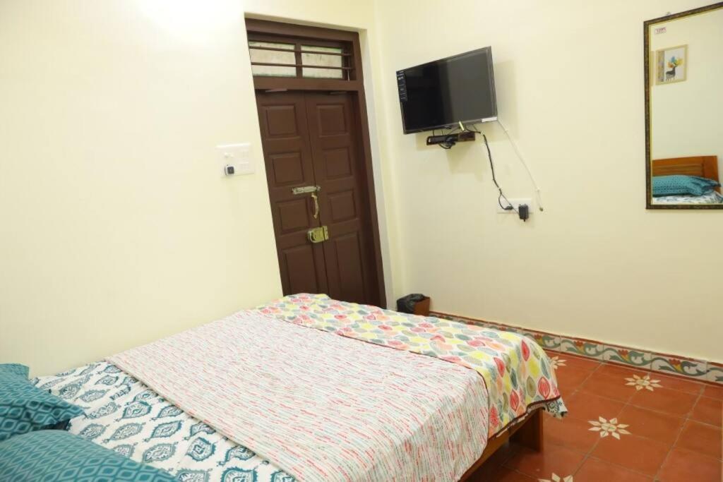 Heritage Home With 3 Bed/3 Bath With Kitchen In A Residential Neighborhood. Madurai Exterior photo