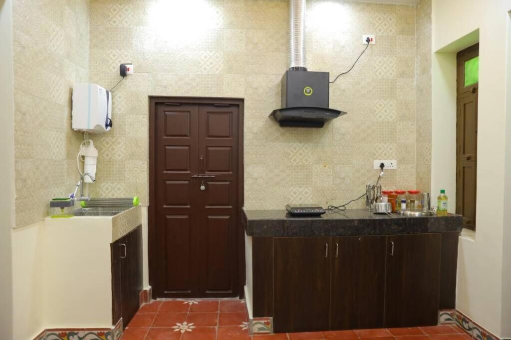 Heritage Home With 3 Bed/3 Bath With Kitchen In A Residential Neighborhood. Madurai Exterior photo